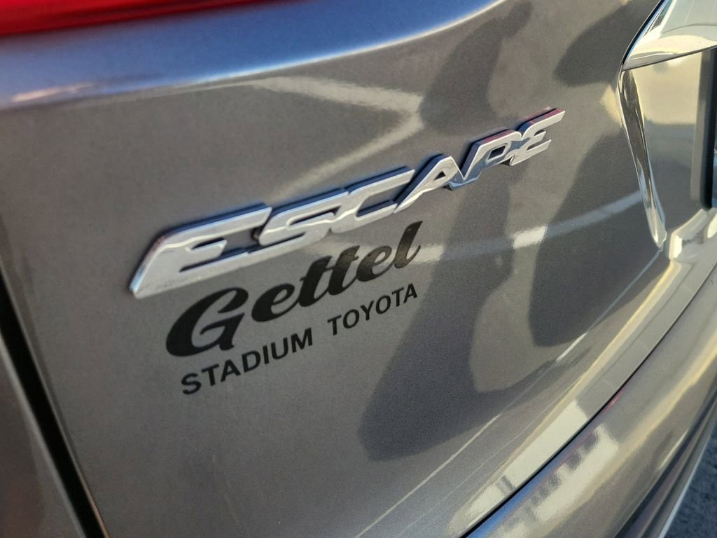 Used 2014 Ford Escape Titanium w/ Equipment Group 401A image 6