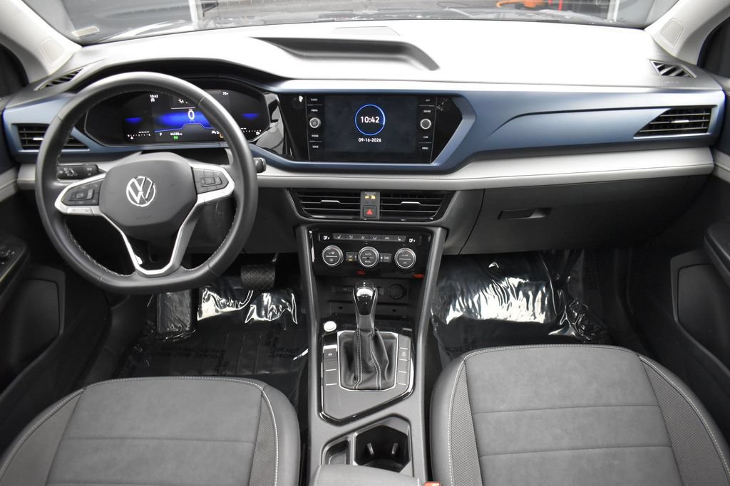 Used 2024 Volkswagen Taos SE FWD image 11