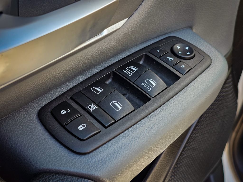 Certified 2022 RAM 1500 Big Horn image 12