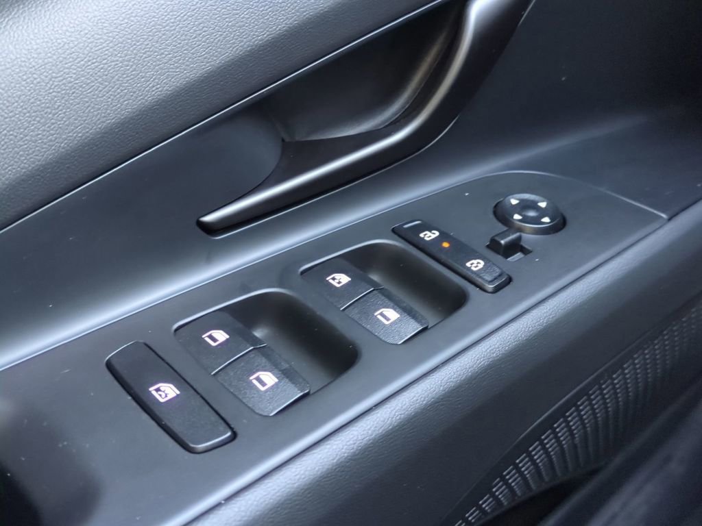 New 2026 Hyundai Elantra SEL Sport Premium FWD image 28