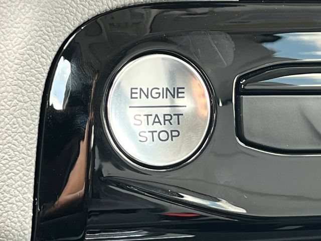 New 2025 Ford Escape SE w/ PHEV Premium Package FWD image 33