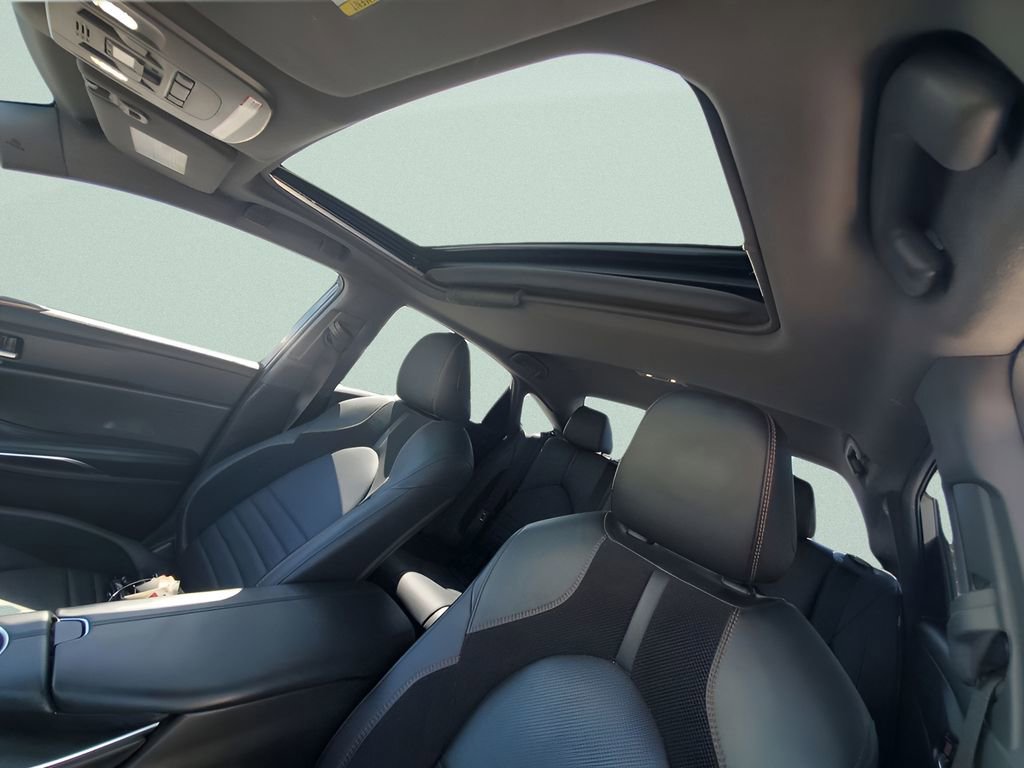 Used 2020 Toyota Avalon XSE image 30