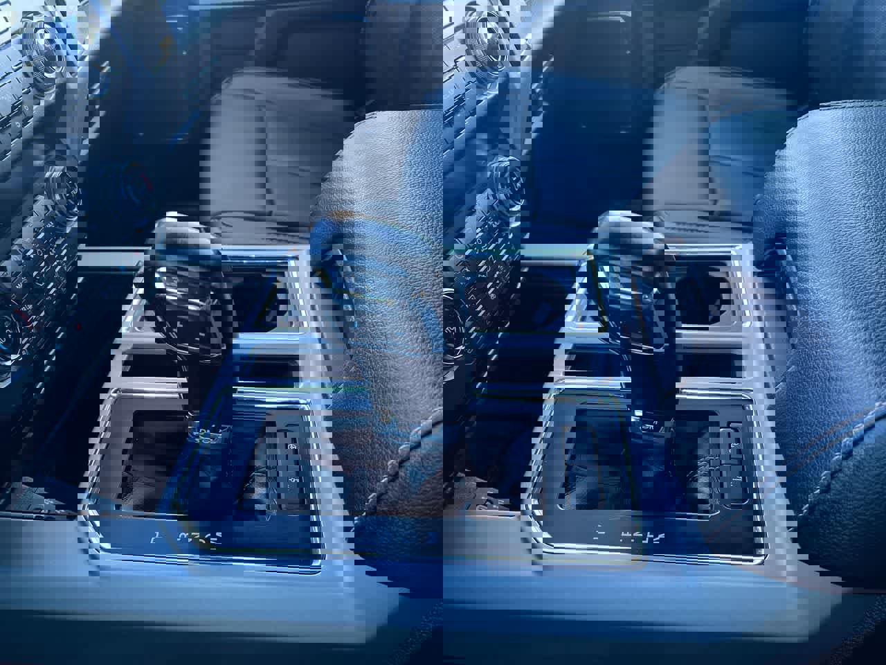 Used 2019 Ford F150 Lariat w/ Equipment Group 502A Luxury image 20