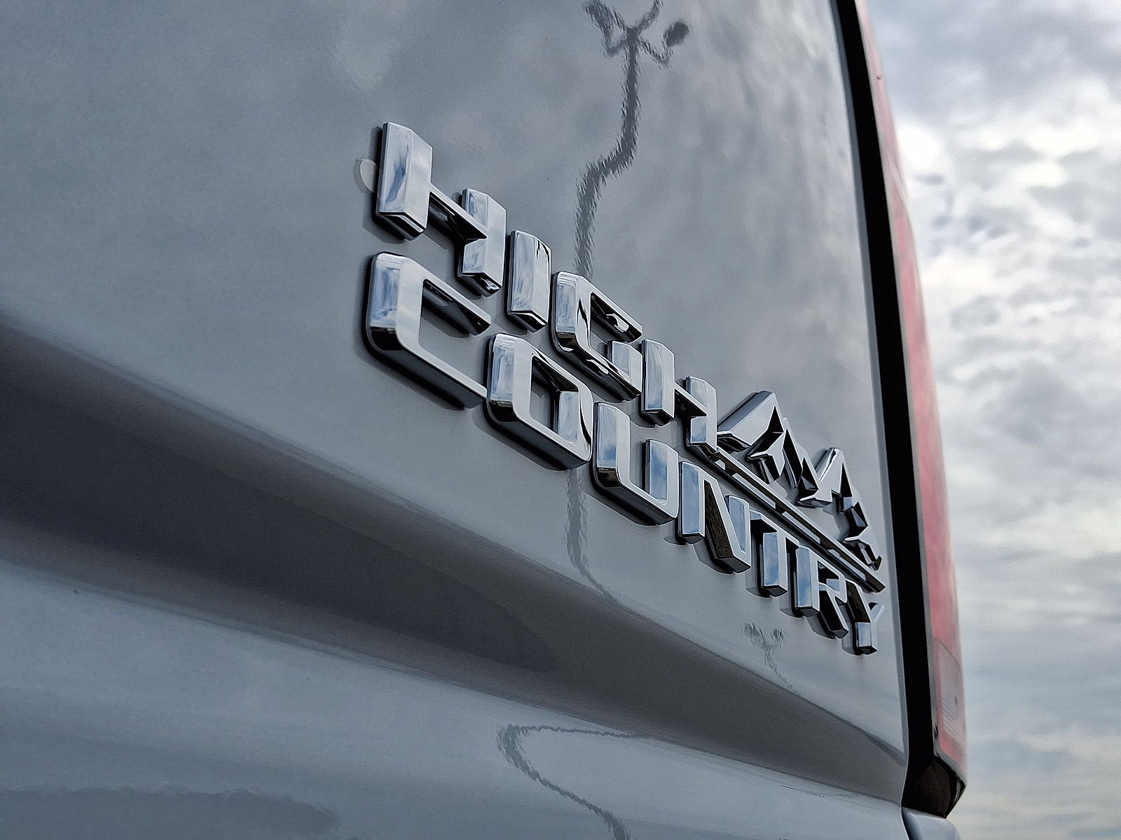 New 2026 Chevrolet Silverado 2500 High Country w/ Z71 Off-Road Package AWD/4WD image 19