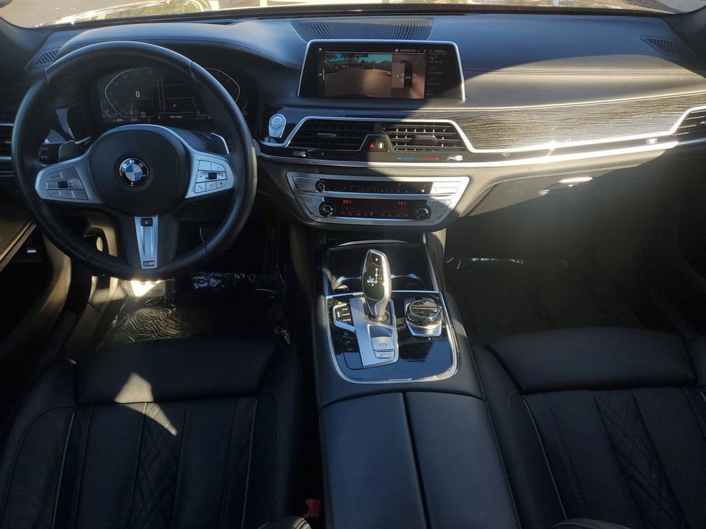 Used 2022 BMW 750i xDrive w/ Executive Package image 15