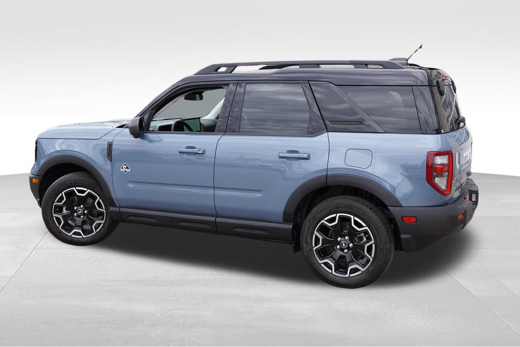 Used 2025 Ford Bronco Sport Outer Banks w/ Outer Banks Tech Package+ AWD/4WD image 8