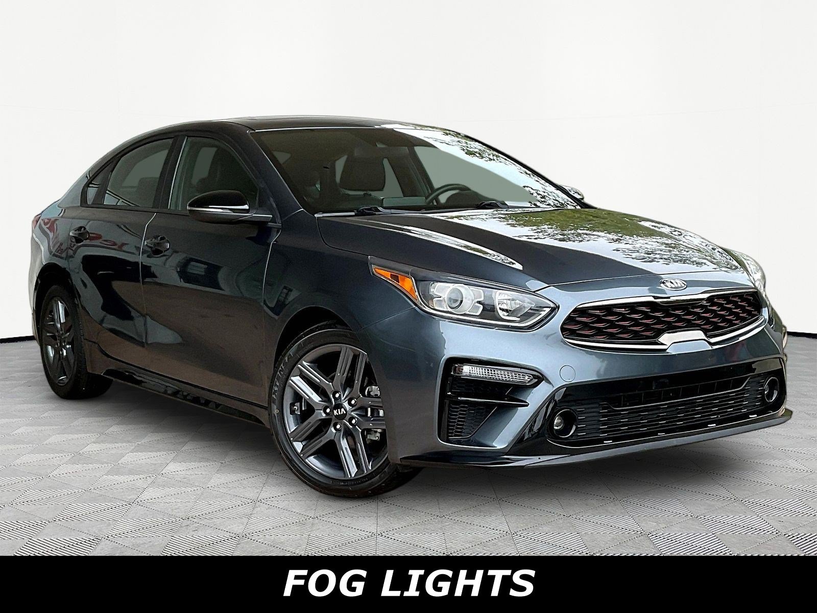 Used 2021 Kia Forte GT-Line w/ GT-Line Premium Package FWD image 3