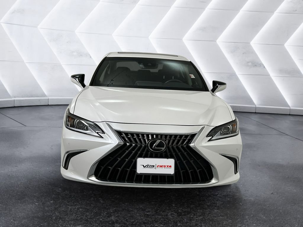 Used 2023 Lexus ES 350 w/ Premium Package image 2