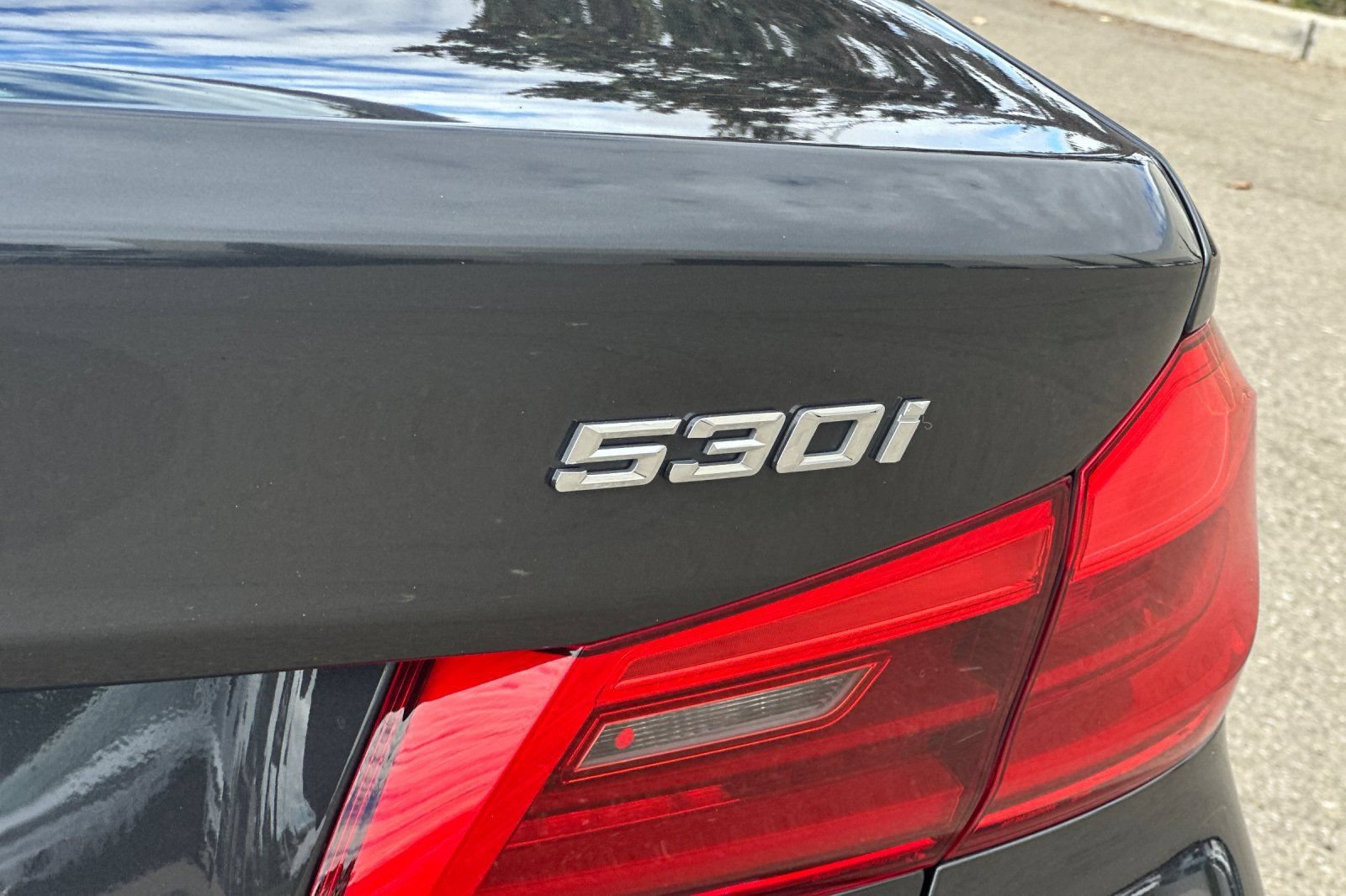 Used 2018 BMW 530i RWD image 25