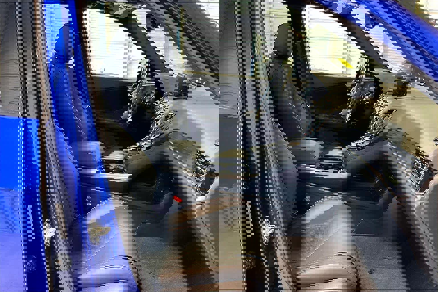 Used 2025 Acura RDX A-Spec image 10