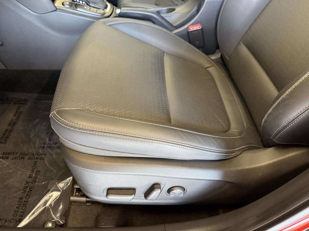 Used 2019 Hyundai Kona Ultimate FWD image 3