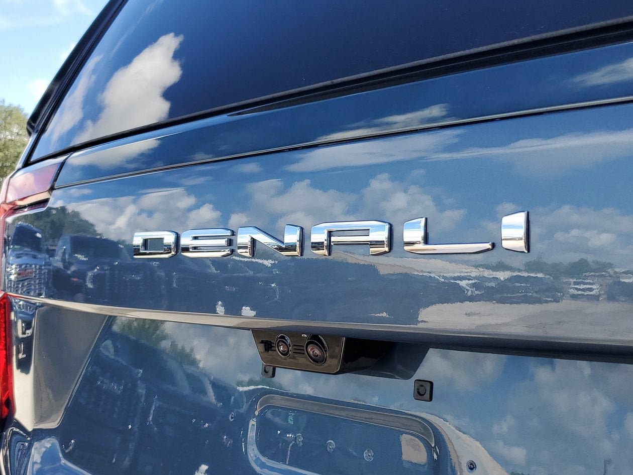 New 2026 GMC Yukon XL Denali Ultimate AWD/4WD image 9