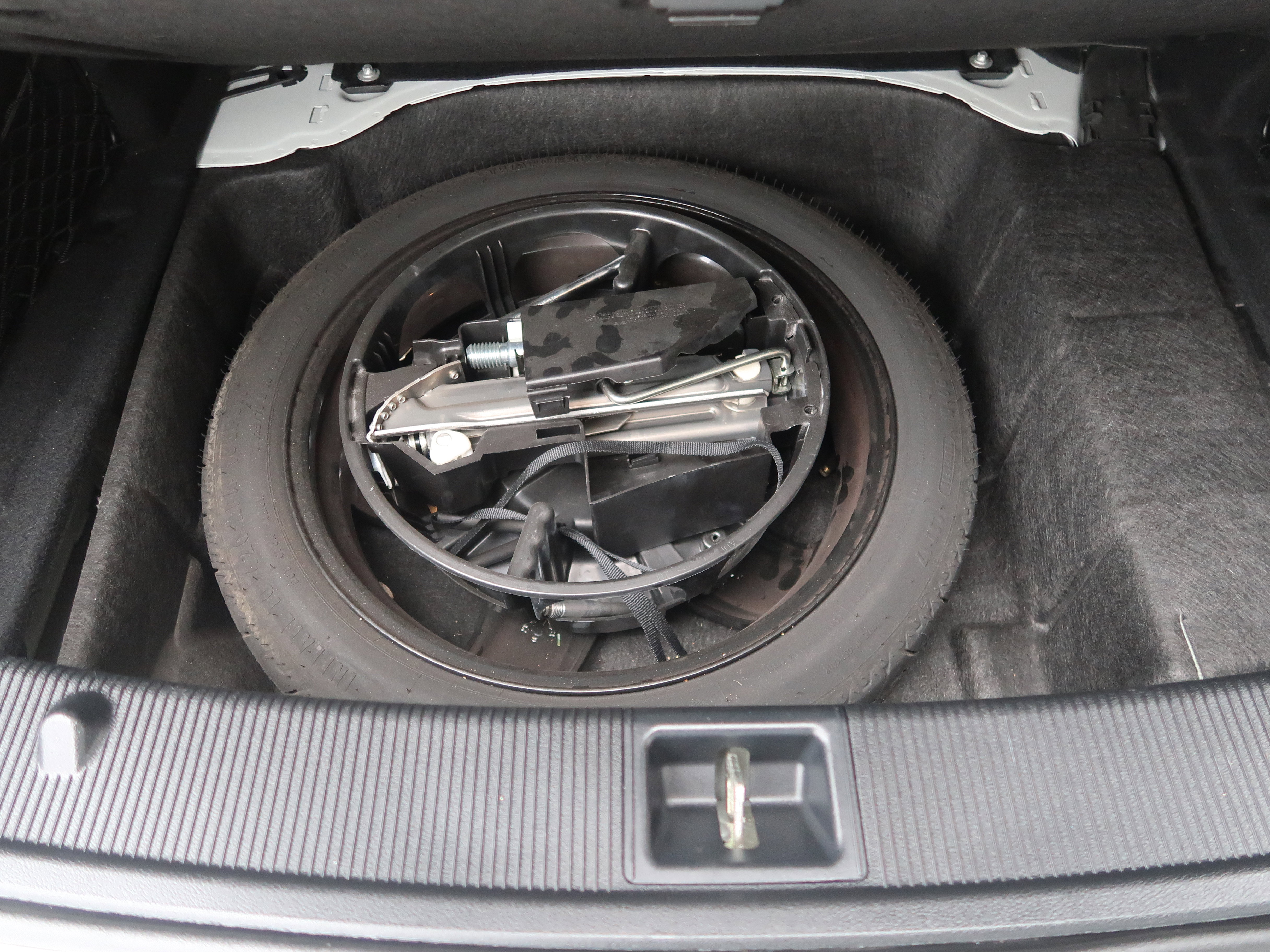 Used 2013 Mercedes-Benz E 550 Cabriolet image 36