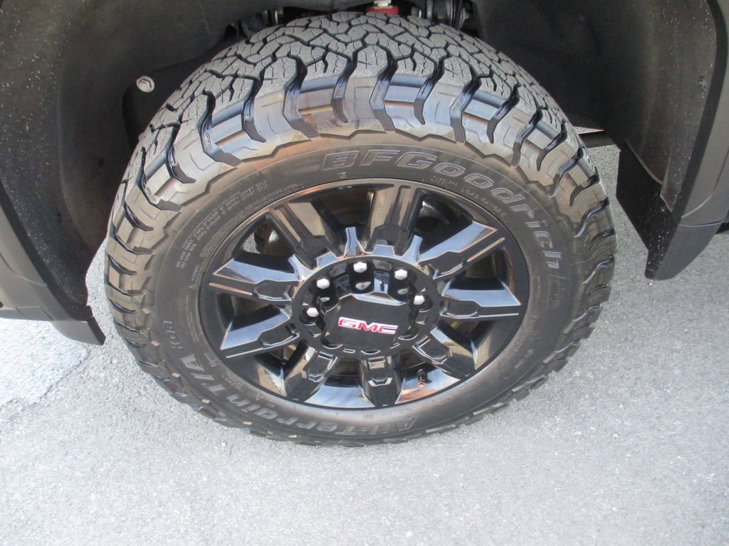 Used 2024 GMC Sierra 2500 AT4 w/ AT4 Premium Plus Package image 15