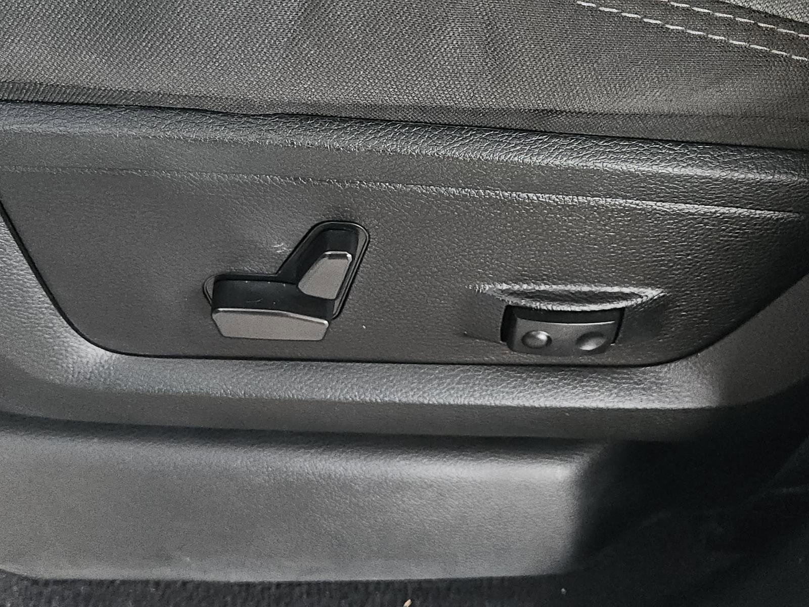 Used 2024 RAM 3500 Big Horn image 30