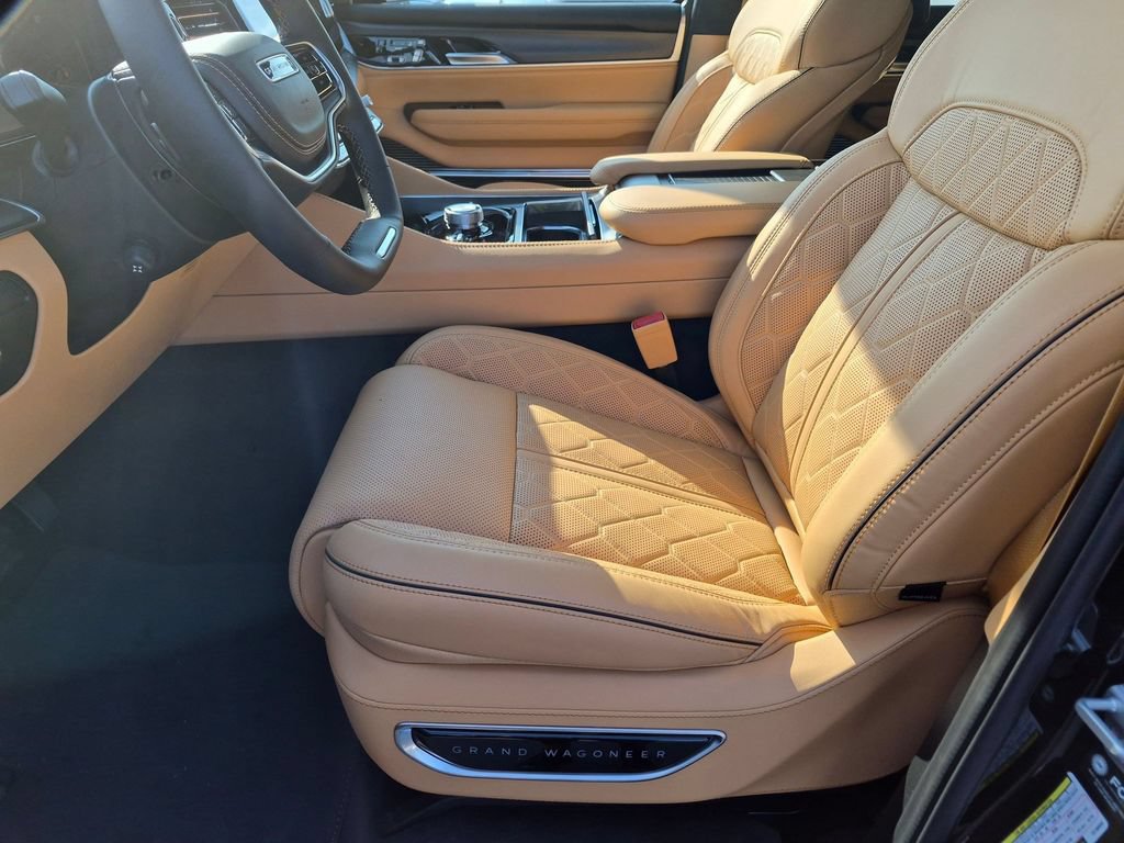 New 2026 Jeep Grand Wagoneer Summit AWD/4WD image 12