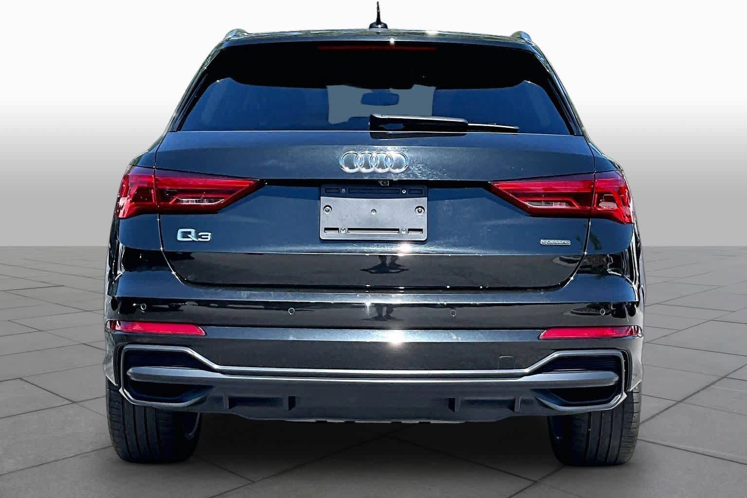 Used 2021 Audi Q3 2.0T Premium w/ Convenience Package AWD/4WD image 5