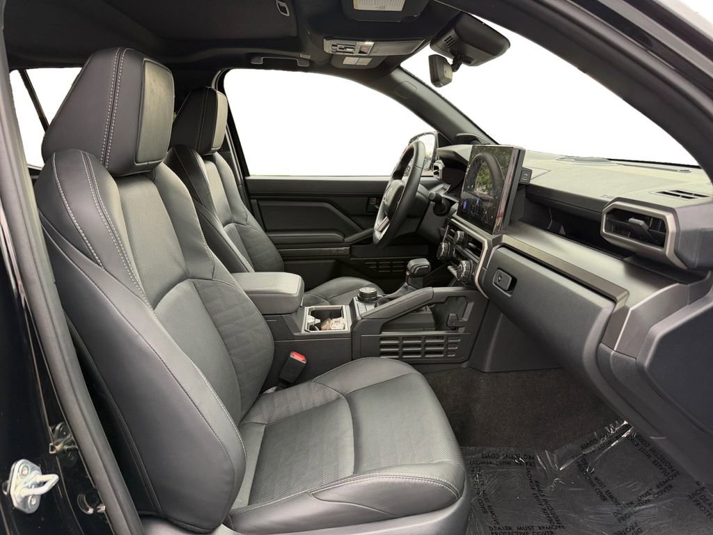 Certified 2025 Toyota 4Runner TRD Off-Road Premium w/ Tow Technology Package AWD/4WD image 17