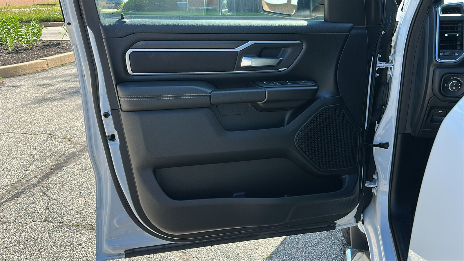 Used 2025 RAM 1500 Big Horn AWD/4WD image 14