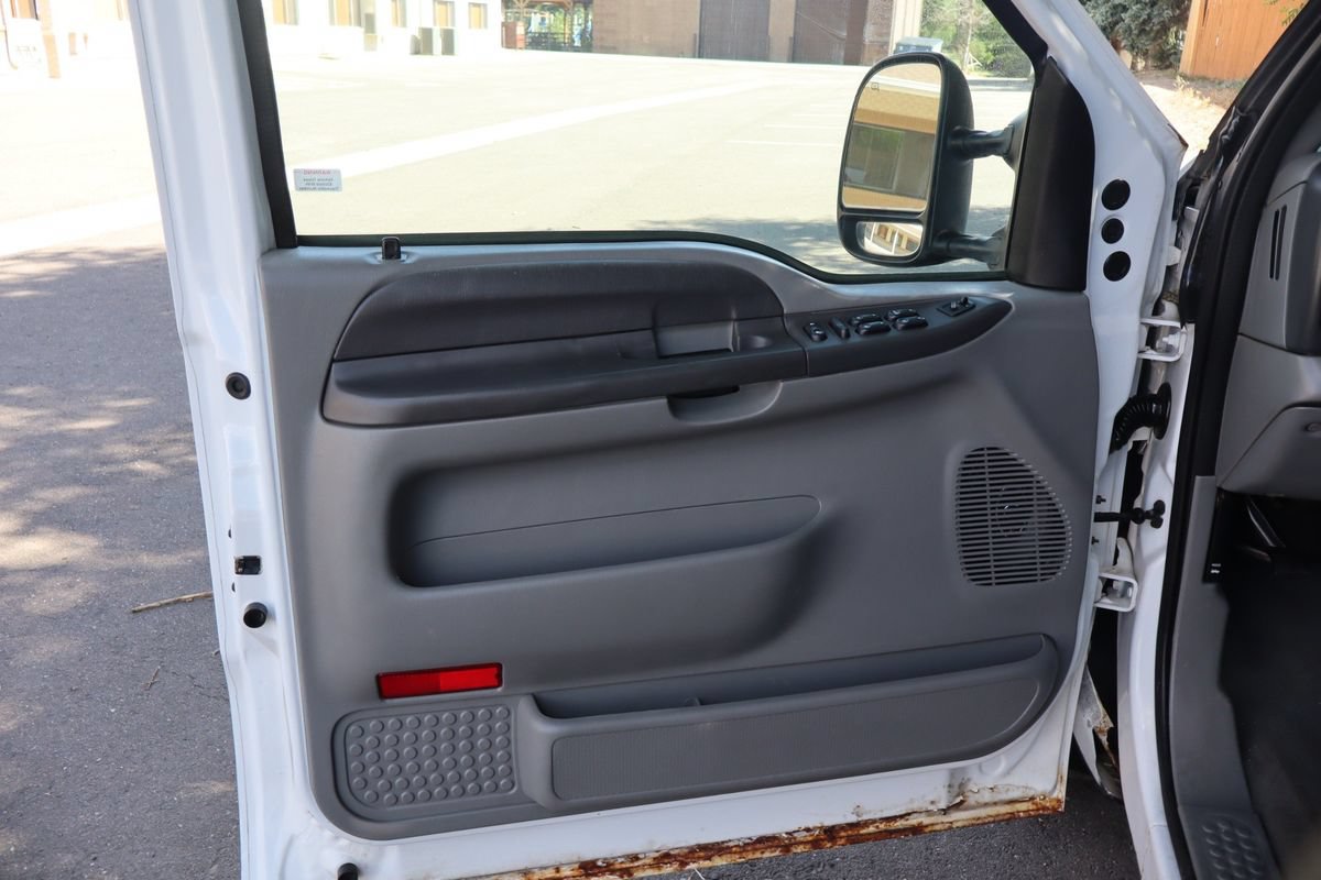 Used 2004 Ford F350 XLT RWD image 23