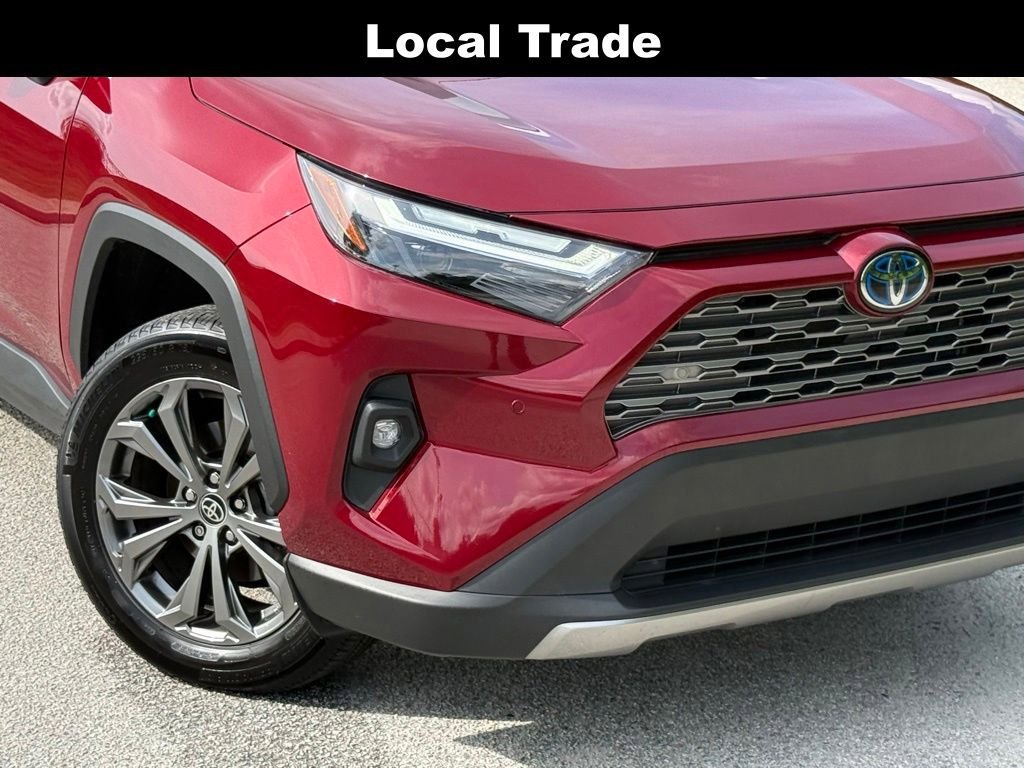 Used 2022 Toyota RAV4 Limited AWD/4WD image 5