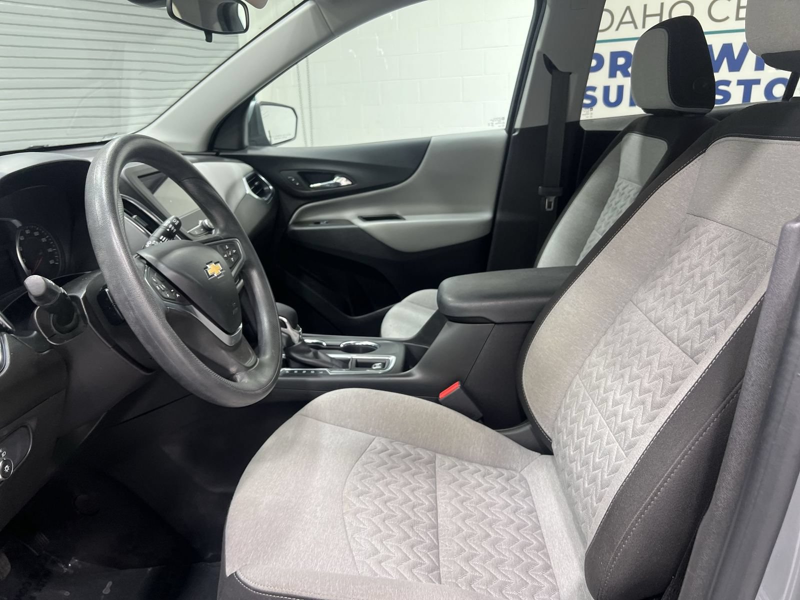 Used 2023 Chevrolet Equinox LT FWD image 11