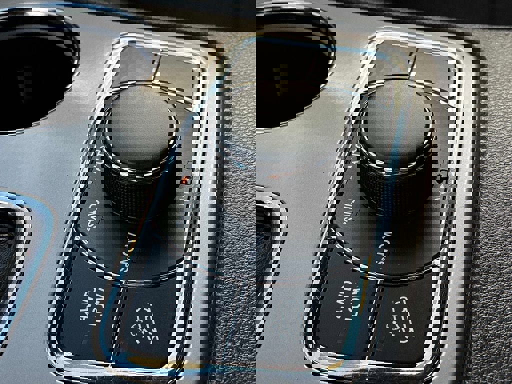 Certified 2022 Jeep Grand Cherokee Laredo X image 29