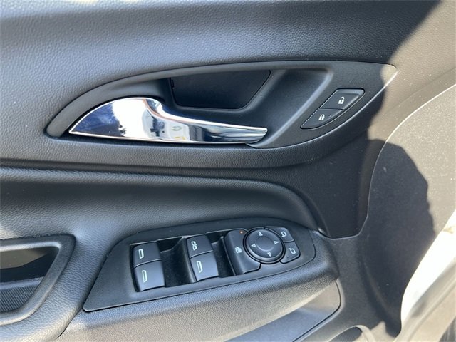 Used 2023 Chevrolet Equinox LT image 15