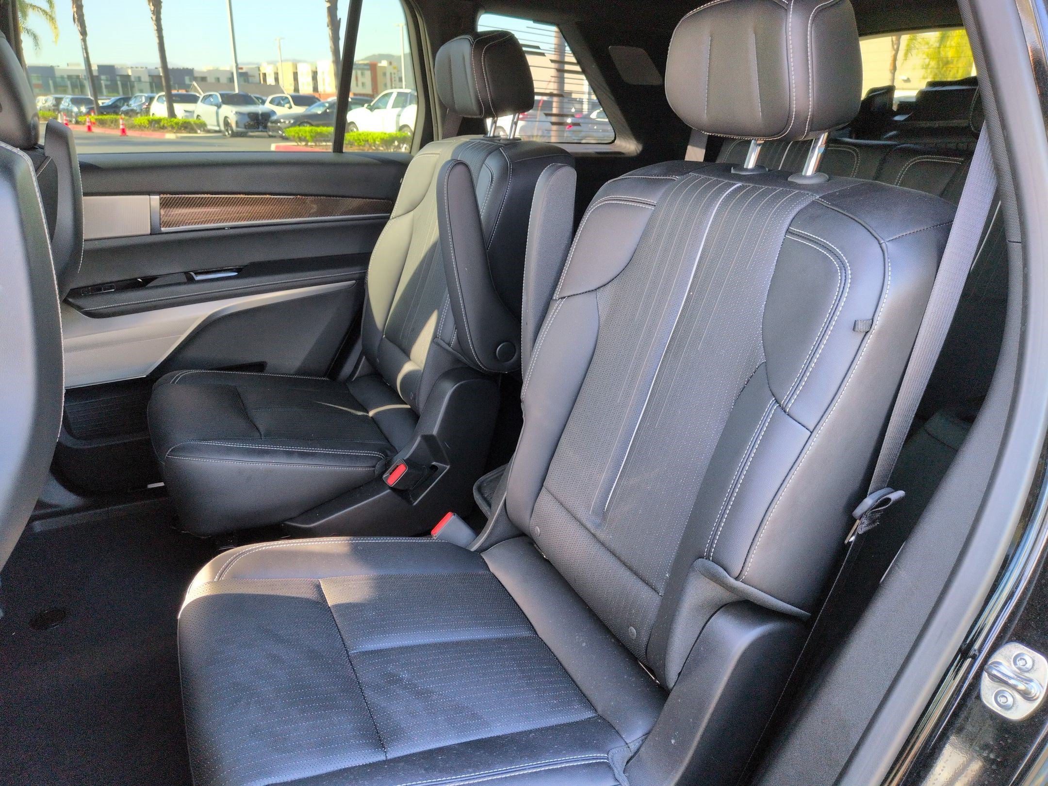 Used 2026 Cadillac Vistiq Sport w/ LPO, Floor Liner Package AWD/4WD image 31