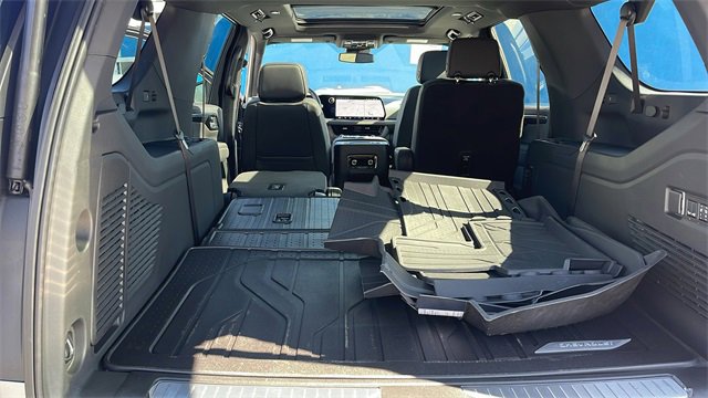 New 2026 Chevrolet Suburban RST w/ RST Capability Package image 33