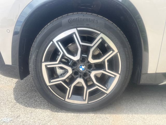 New 2026 BMW X1 xDrive28i w/ Technology Package AWD/4WD image 10