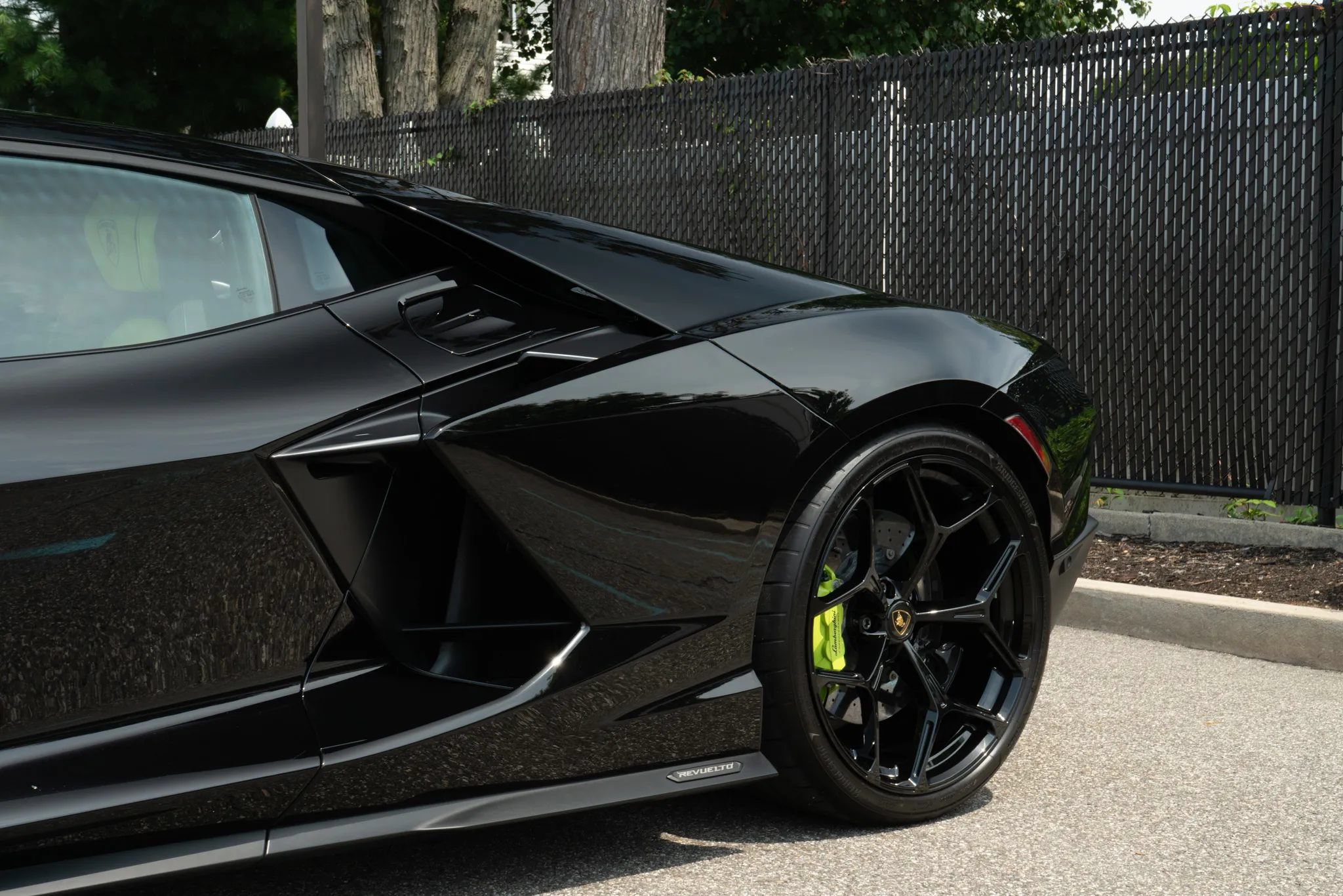Used 2024 Lamborghini Revuelto AWD/4WD image 48
