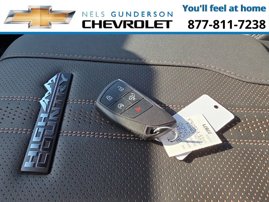 New 2026 Chevrolet Silverado 3500 High Country w/ Technology Package image 39