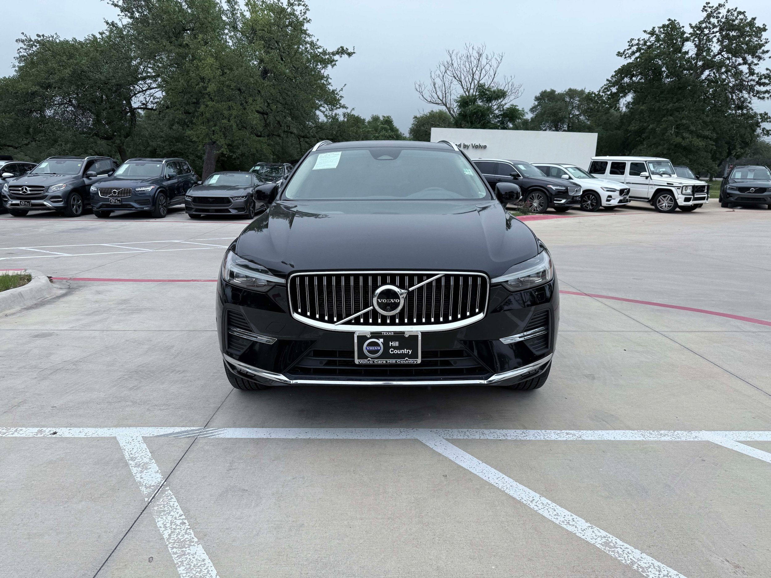 Certified 2023 Volvo XC60 B5 Plus AWD/4WD image 8