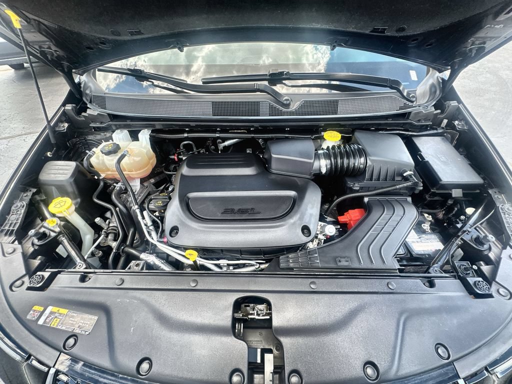 Used 2022 Chrysler Pacifica Touring-L FWD image 20