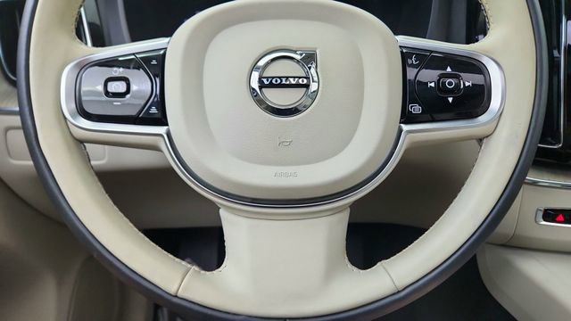 Used 2023 Volvo XC60 B5 Plus w/ Climate Package image 39