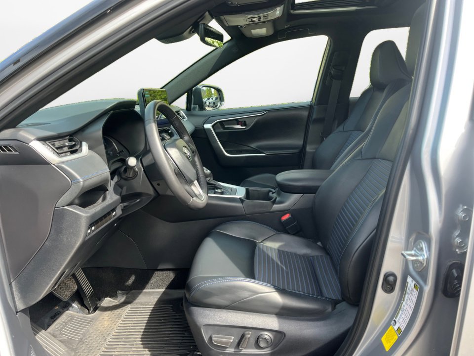Used 2024 Toyota RAV4 XSE image 11