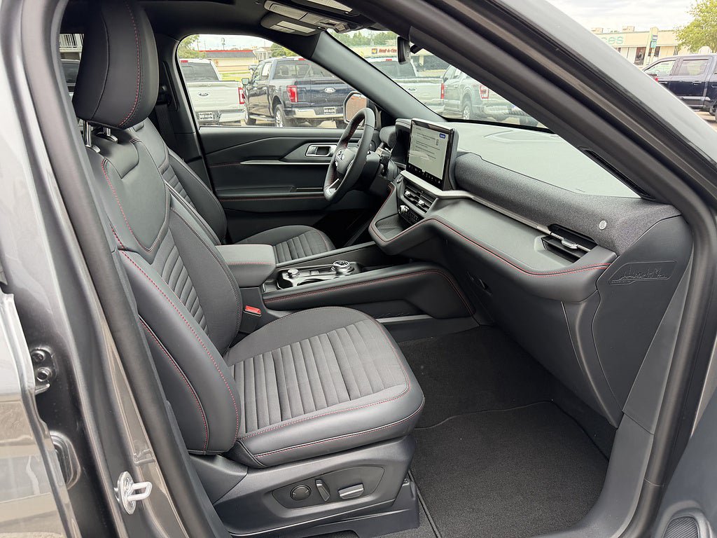 New 2027 Ford Explorer ST-Line w/ Premium Package AWD/4WD image 18