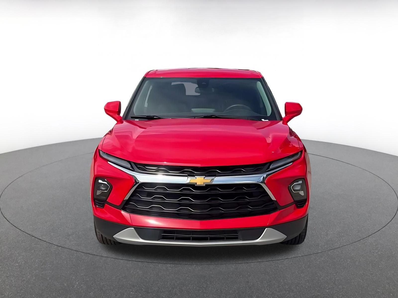 Used 2026 Chevrolet Blazer LT AWD/4WD image 4