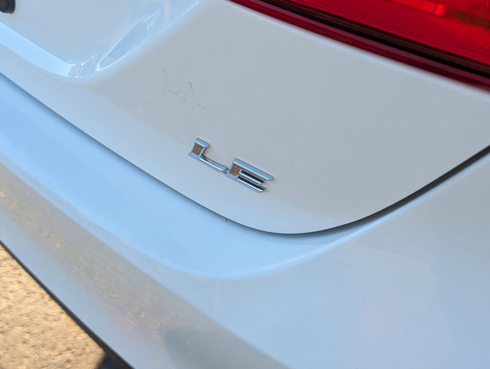 Used 2018 Toyota Camry LE FWD image 13