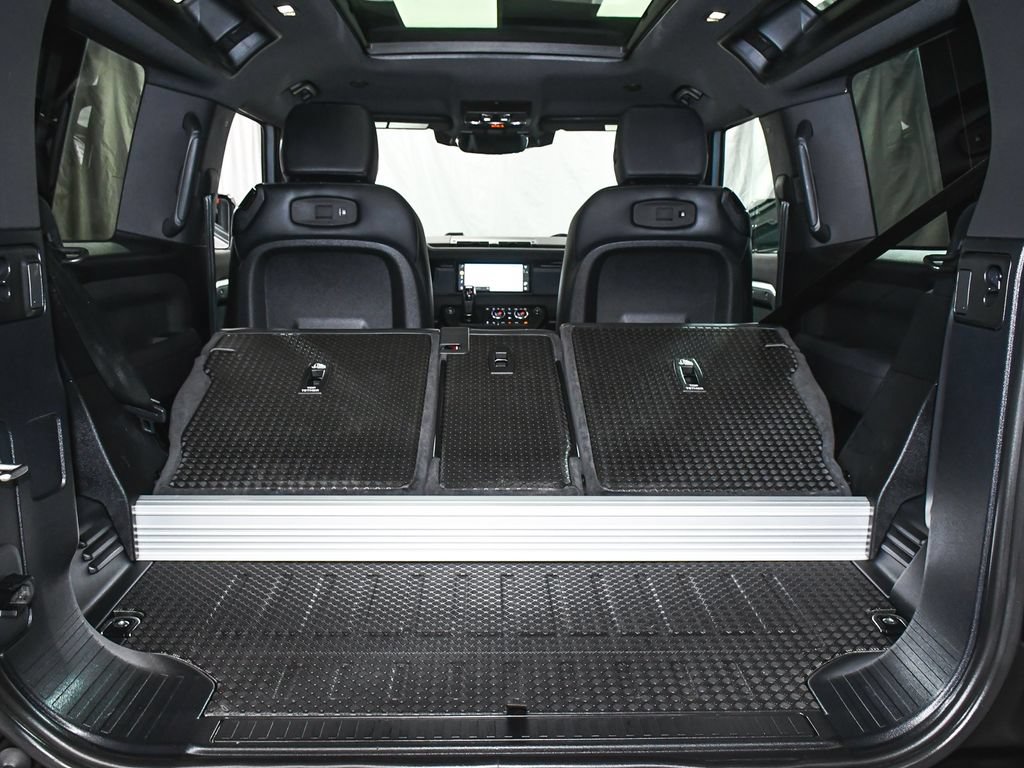 Used 2021 Land Rover Defender 90 X-Dynamic S AWD/4WD image 60