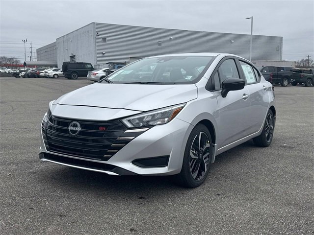 New 2025 Nissan Versa SR w/ Trunk Package image 8