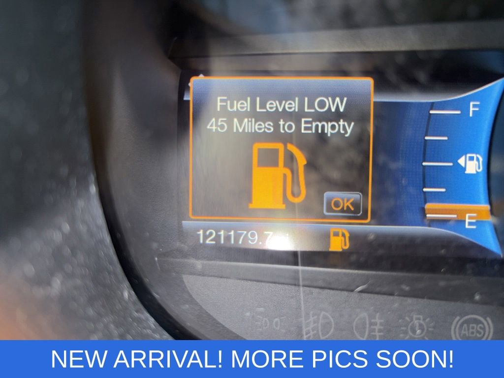 Used 2017 Ford Edge SEL w/ Equipment Group 201A AWD/4WD image 9
