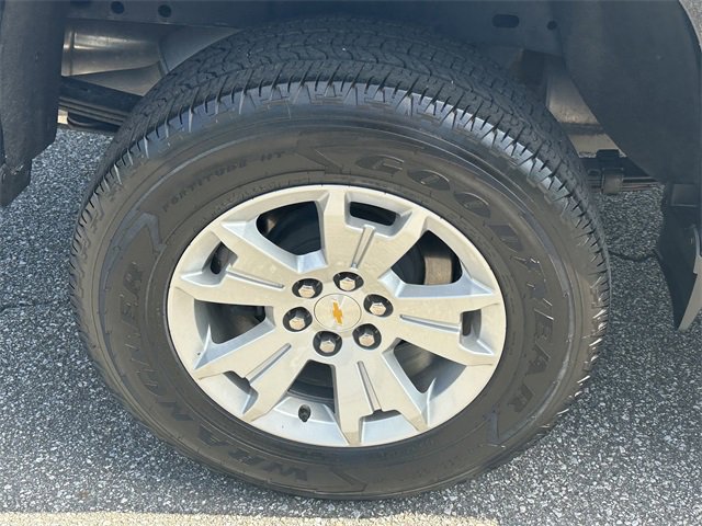 Used 2022 Chevrolet Colorado LT w/ LT Convenience Package image 17
