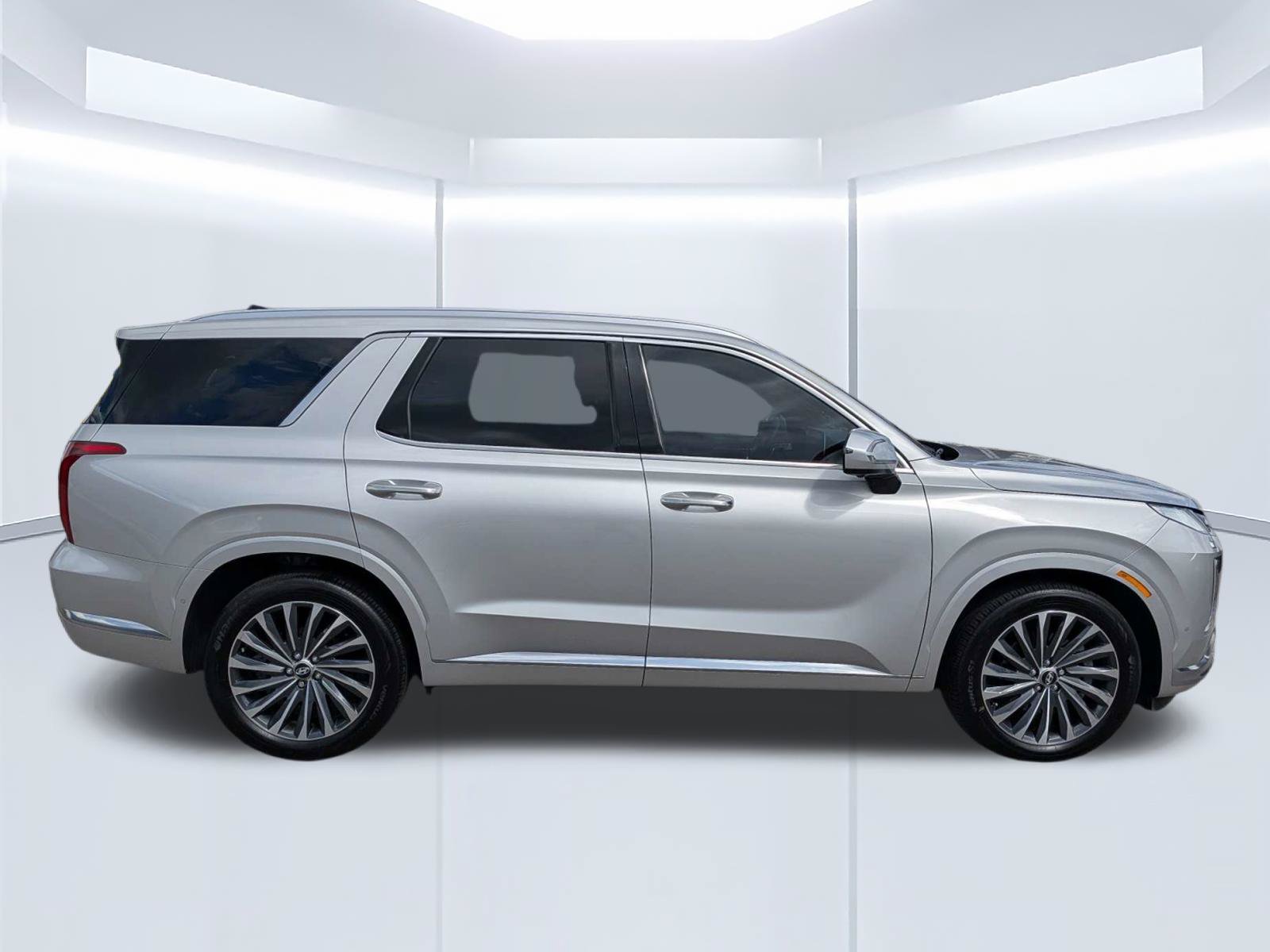 Certified 2024 Hyundai Palisade Calligraphy AWD/4WD image 3