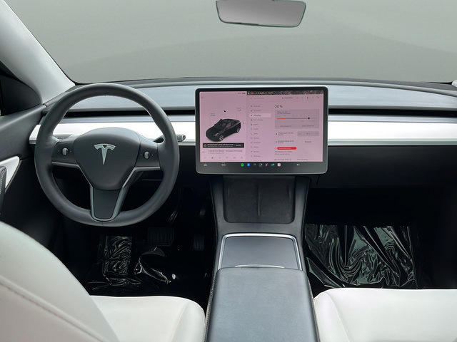 Used 2021 Tesla Model Y Long Range AWD/4WD image 9