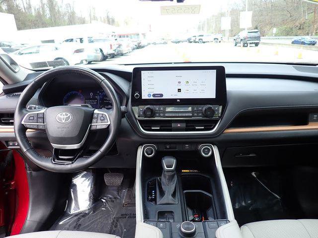 Certified 2024 Toyota Grand Highlander AWD image 21