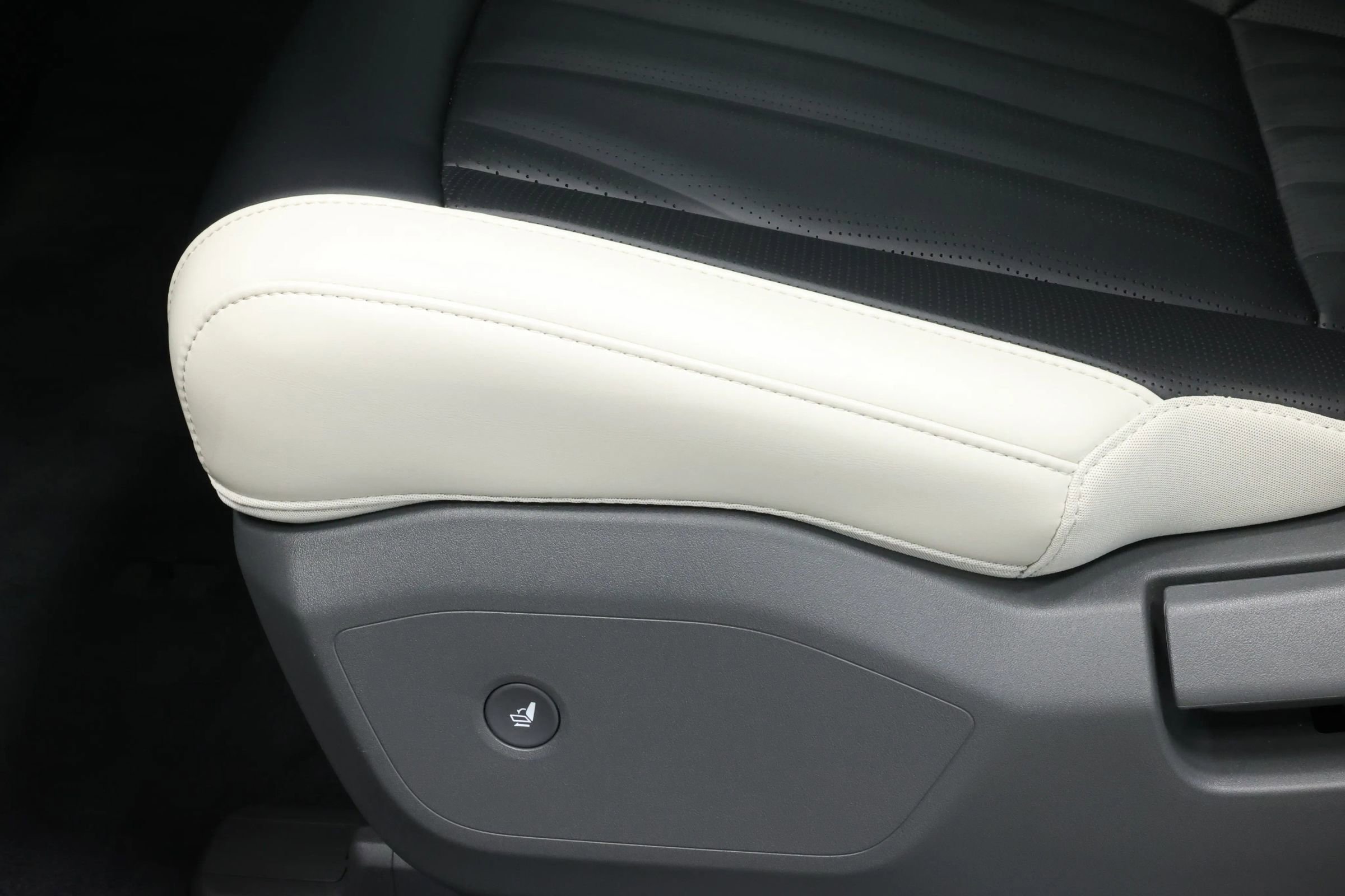 Used 2024 Kia EV9 GT-Line image 63