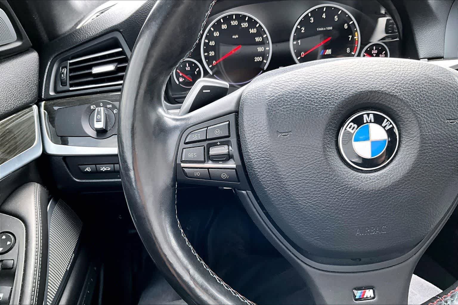 Used 2013 BMW M5 RWD image 25