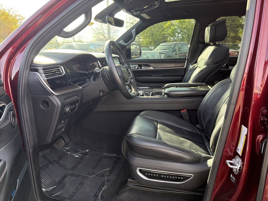 Used 2022 Jeep Grand Wagoneer Series I AWD/4WD image 13